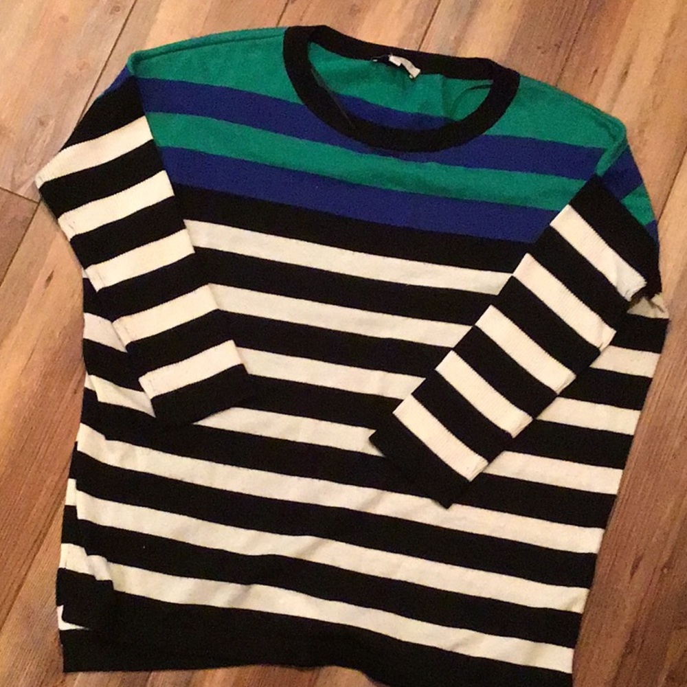 Chaus sweater 3/4 length sleeve